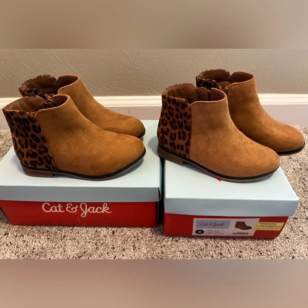 Cat & Jack Boots - Picture 1 of 1